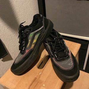 Vans- mens 8.5 women 10